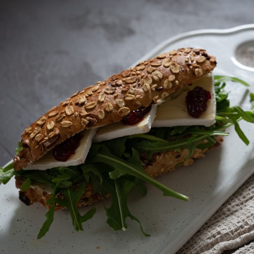 Müslistange mit Brie