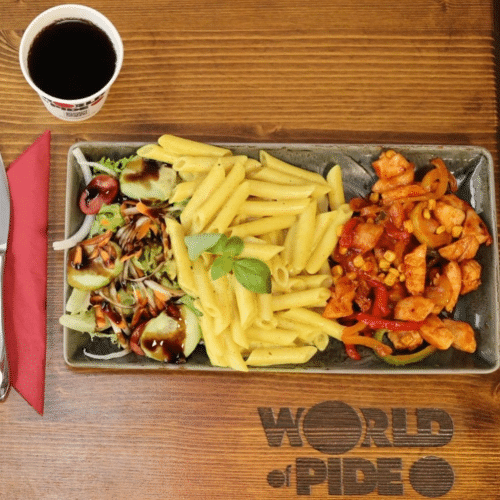 Chicken Teller mit Mexicosauce