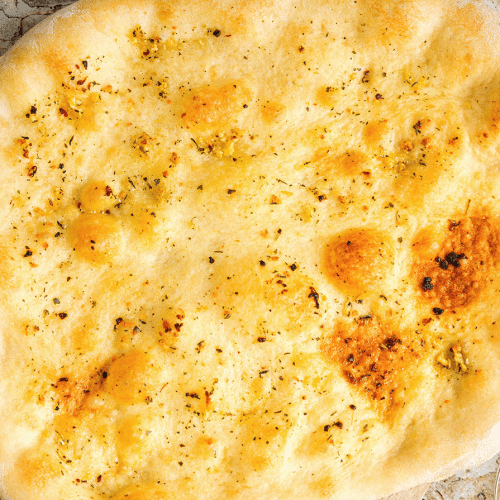 Pizzabrot mit Käse und Knoblauch