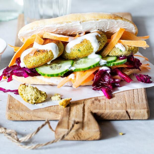 Kinder Falafel im Fladenbrot