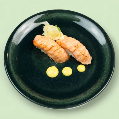 Aburi Sake Nigiri (2 Stück)