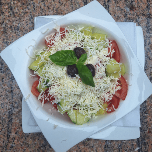 Sopska Salat