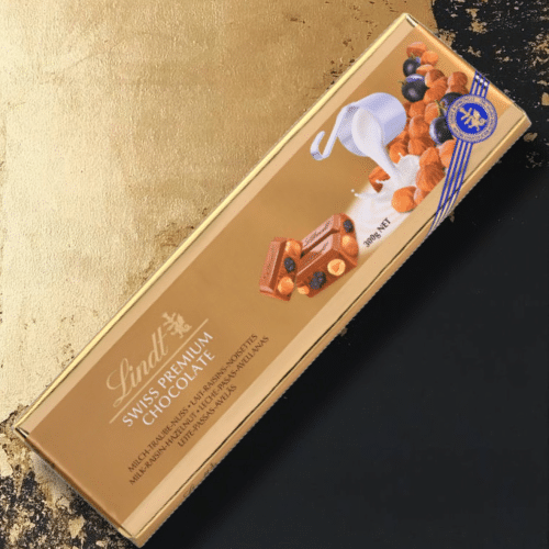 Lindt Swiss Premium Chocolate Alpenvollmilch Traube-Nuss (300g)
