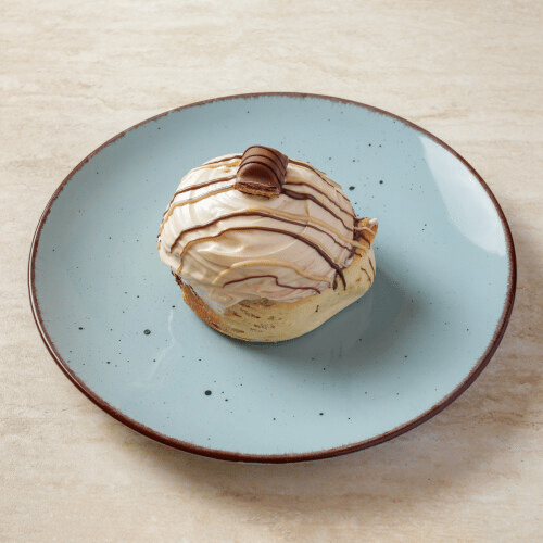 Zimtschnecke mit Kinder Bueno