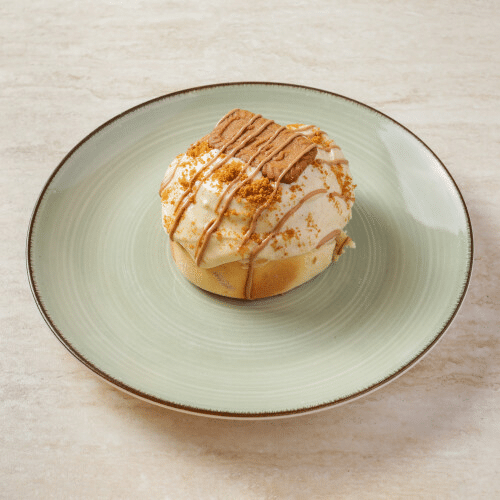 Zimtschnecke mit Lotus Biscoff
