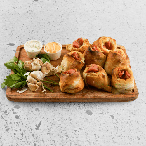 Gefüllte Pizzabrötchen mit Sucuk