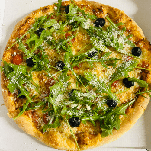 Pizza con Mozarella und Ruccola