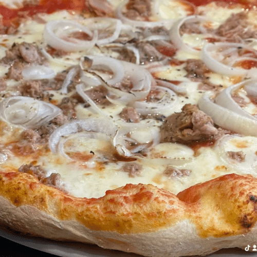 Pizza Tonno e Cipolla