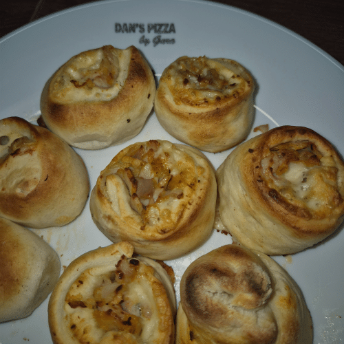 Gefüllt Pizzabrötchen mit Gyros