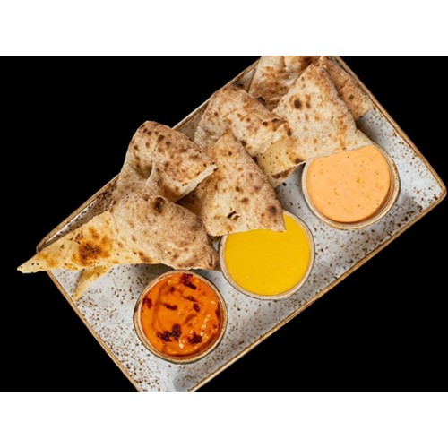 Focaccia mit 3 Dips