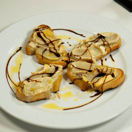 Crostini di Formaggio di Capra