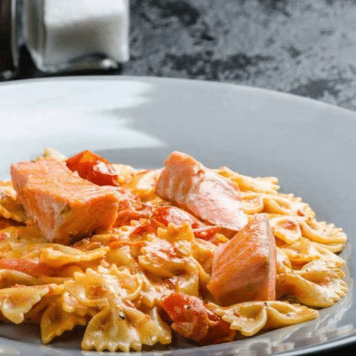Farfalle al Salmone