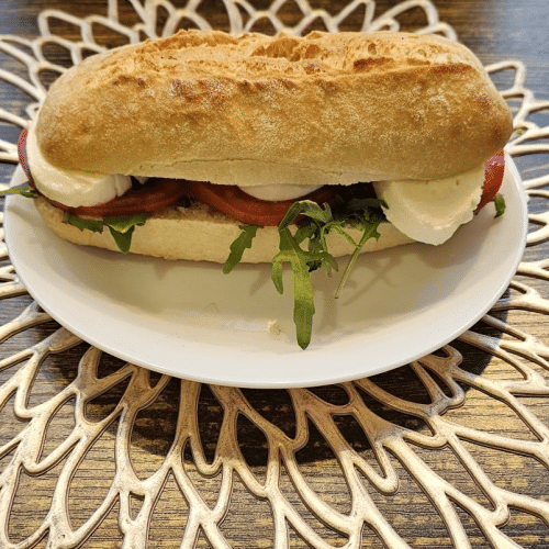Tomaten-Mozzarellabrötchen