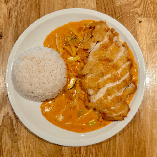 66. Knusprige Hühnerbrust Kokos-Thai-Curry-Soße (sehr scharf)