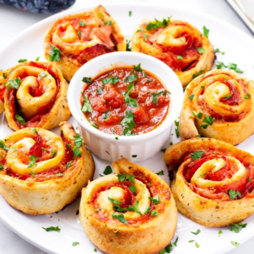 Pizzabrötchen Orient mit Hirtenkäse und Sucuk