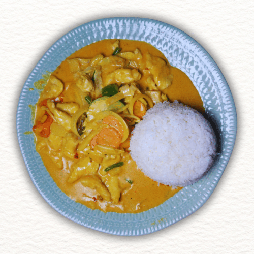 Hühnerfleisch mit Currysauce und Gemüse (scharf)