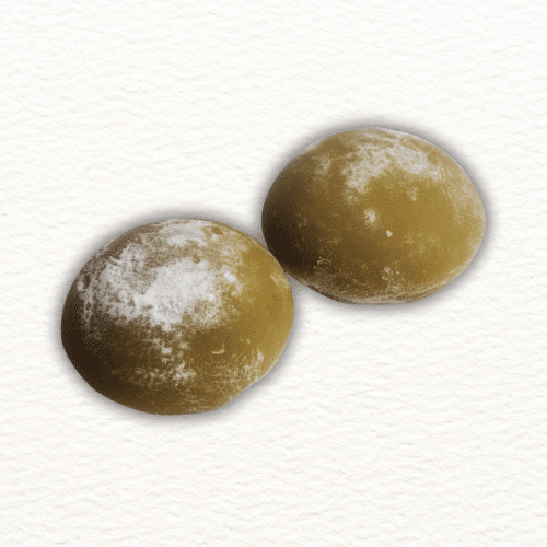 Japanische Mochi mit Matcha-Füllung (2 Stück)