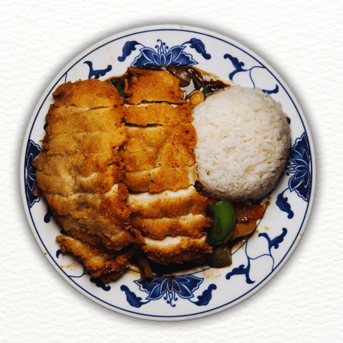 Knuspriges Hühnerfleisch nach Gong-Bao Art mit Gemüse (scharf)